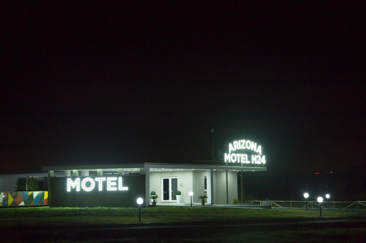 Arizona Motel Castel Volturno Esterno foto